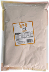Assi roasted soy powder close-up texture highlighting fine grind and toasty flavor benefits