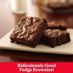 Betty Crocker box close-up showing ingredient callouts and easy-prep instruction benefit