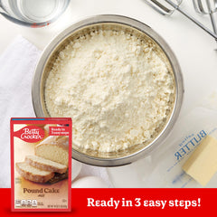 Betty Crocker mix powder close-up showing smooth texture and consistency