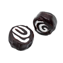 Candy Retailer front pouch showing resealable packaging and clear labeling for freshness