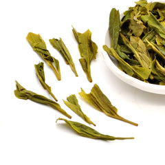 ChaWuWarmSun leaves unfurling in a glass teapot demonstrating multiple infusions