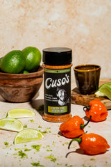 Cuso Cuts shaker top and label detail for easy pouring and accurate seasoning