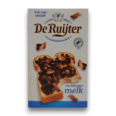 De Ruijter close-up of flake texture highlighting crisp cocoa bite