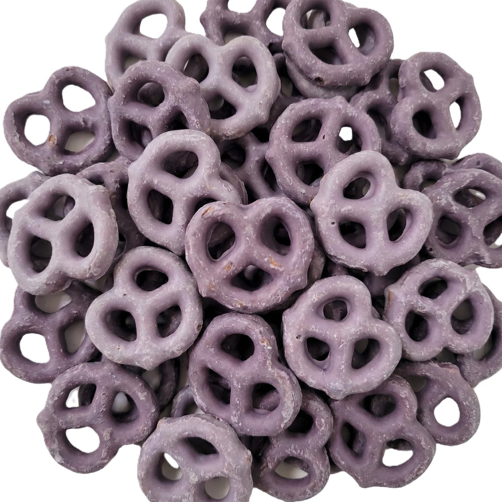 DM Sweets front package showing blueberry yogurt pretzels, appealing snack gift