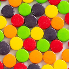 Ferrara Wonka Spree close-up of candy shell texture highlighting crunchy bite