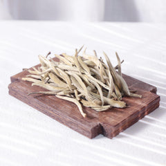 FullChea close-up of silvery needle buds highlighting careful harvest and quality