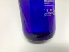 HABP GLOBAL Saratoga bottle in use on a dinner table demonstrating elegant serving and refreshment
