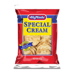 HoMade crackers served with cheese and spreads, showing pairing ideas and enjoyable texture