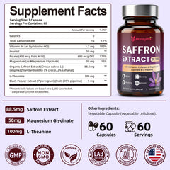 Honeylitte vegan capsule closeup highlighting smooth shell and easy swallowing