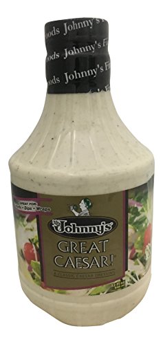 Johnny's front label of 32 ounce Caesar bottle showing size and branding