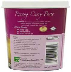 Mae Ploy paste close-up on spoon highlighting texture and concentrated aroma benefit