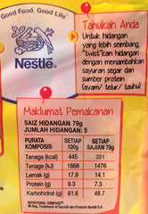 Maggi bowl served with vegetables and egg illustrating quick meal customization benefit