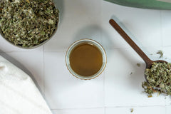 MagJo brewed infusion in cup demonstrating clear amber color and easy steeping