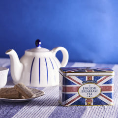 New English Teas lid detail highlighting snug seal for freshness