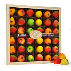 Niederegger Bergen marzipan front packaging showing tray and branding for gifting benefit