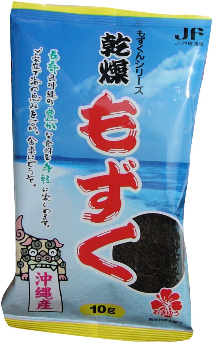 沖友 front packaging of dried Okinawa mozuku showing compact 10g bag and origin