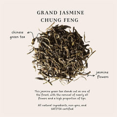 Palais des Thés cotton tea bag closeup releasing fragrance for easy brewing