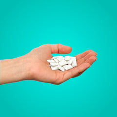 PUR Gum blister close-up showing sealed 9-piece packs for freshness