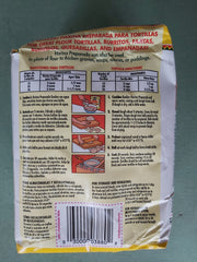 4-pound Quaker bag next to measuring cup to demonstrate quantity and portioning benefit