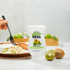Reàl Infused Exotics bottle spout detail enabling drip-free pouring benefit