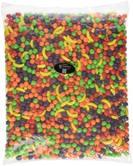 Runts Wonka front bag view showing colorful fruit shapes and bulk size benefit