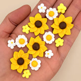 SIMPLY SUCRÉ front packaging showing 26 sunflower and daisy toppers, ready to use