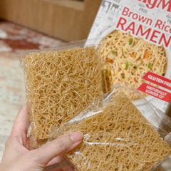 SingMee close-up noodle texture highlighting springy chew benefit