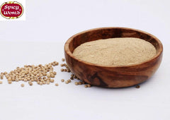 Spicy World pouch next to scale and measuring spoon showing 400 g portion control