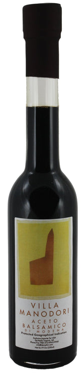 Villa Manodori bottle front view showing elegant label and pourer benefit