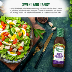 Walden Farms drizzling honey balsamic on a mixed salad to boost flavor with zero sugar