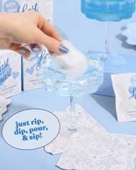 xo, Fetti close-up cotton candy texture highlighting soft spun sugar and easy dissolve