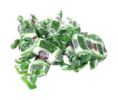 YANKEETRADERS close-up of green apple chew texture, soft chew for lasting flavor