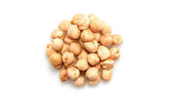 Yupik close-up of dried chickpea texture highlighting quality and uniform size