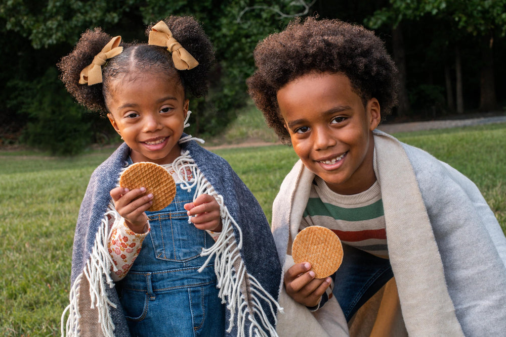 3Bros stroopwafels arranged with gift box illustrating gifting and sharing convenience benefit