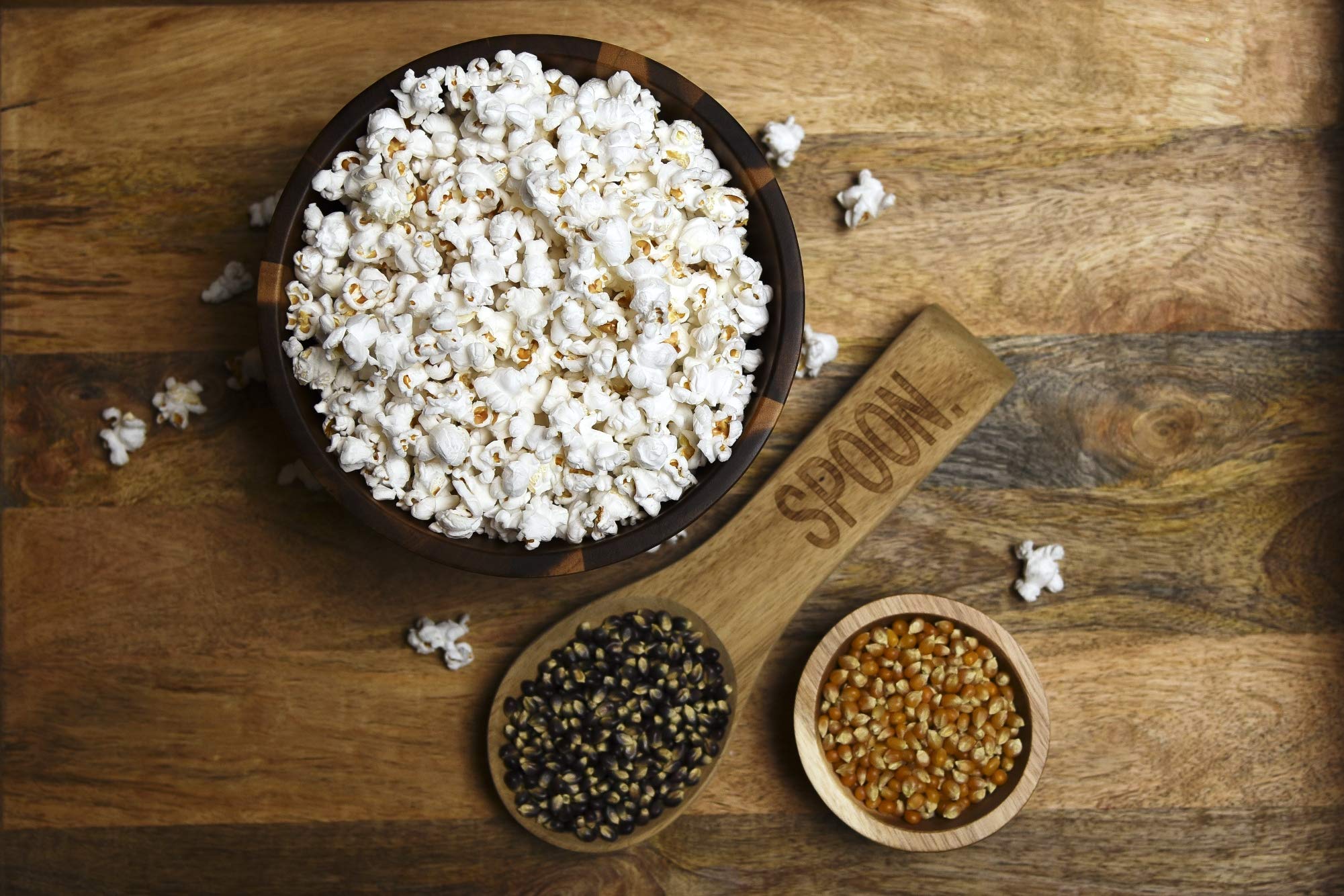 Amish Country Popcorn bottle top label close-up highlighting product details