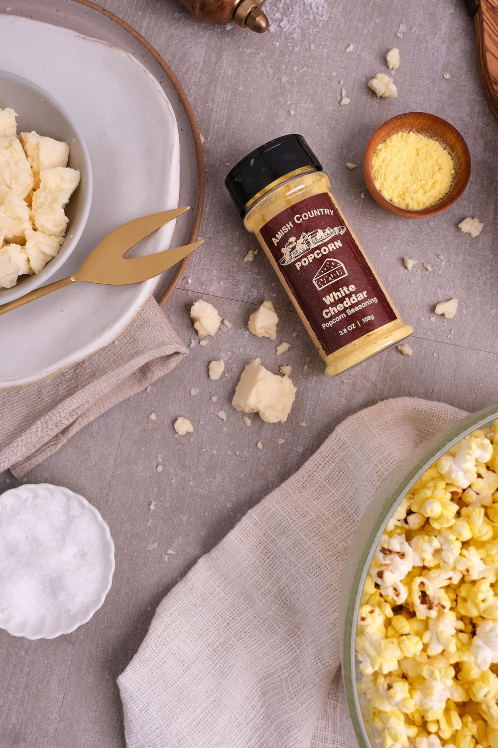Amish Country Popcorn buttersalt texture close-up demonstrating even coating