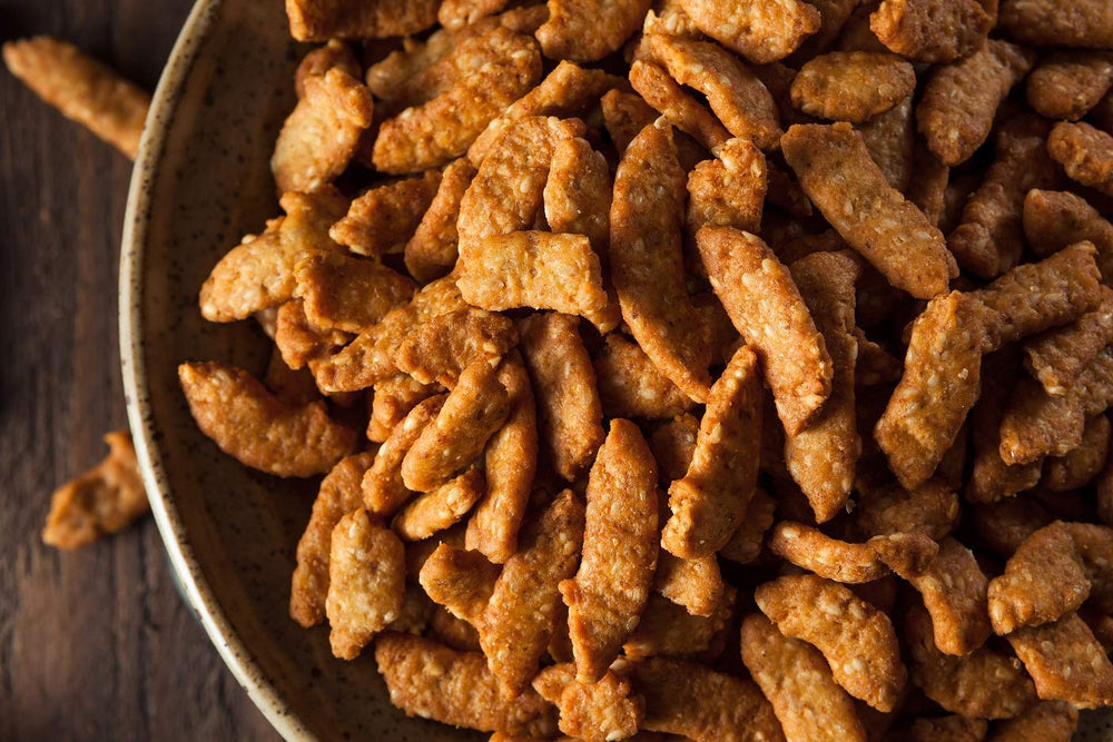 Anna and Sarah close-up of crunchy texture highlighting crispness benefit