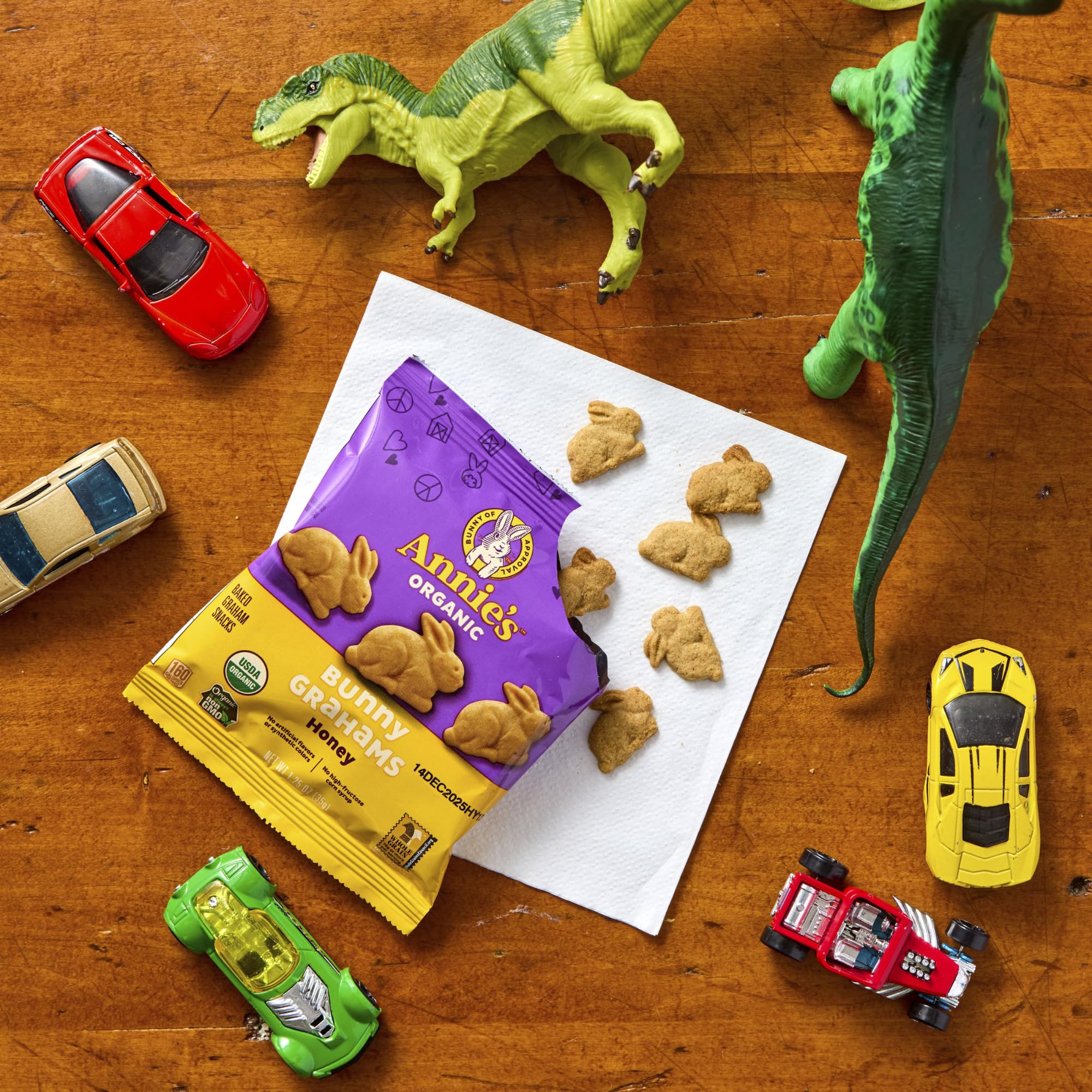 Annie's grahams served on a plate for portion ideas and pairing