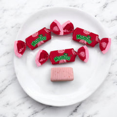Assortit Mamba individually wrapped pieces in a pile for easy, hygienic sharing