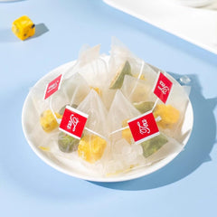 AUSPITEE iced tea poured in glass with ice conveying instant refreshment