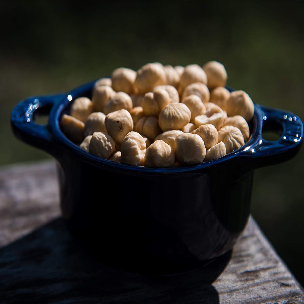 AZNUT hazelnuts topping breakfast bowl to boost crunch and nutrition