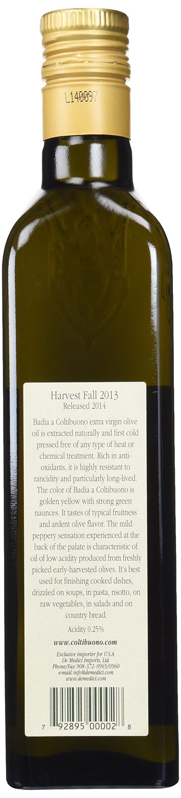 Badia a Coltibuono oil pouring close-up highlighting unfiltered texture and fresh aroma benefit