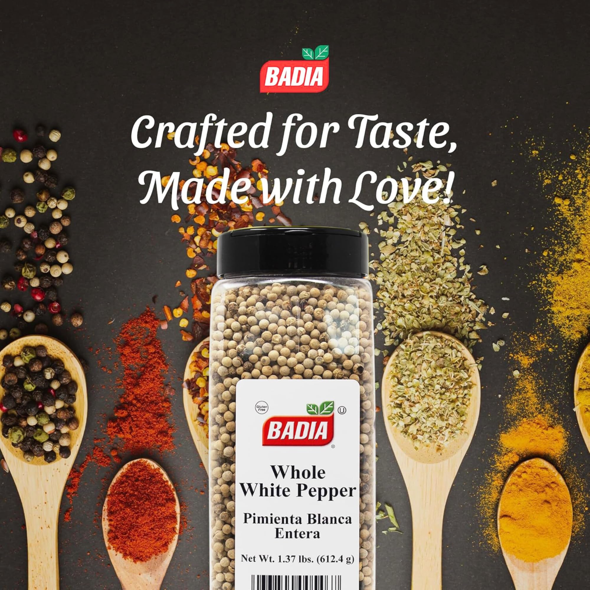Badia white peppercorn close-up texture revealing pale seeds and fresh aromatic oils