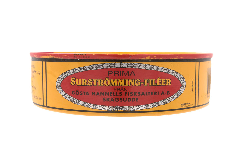 Best Natural Röda Ulven open can close-up displaying fillets and visible brine for inspection