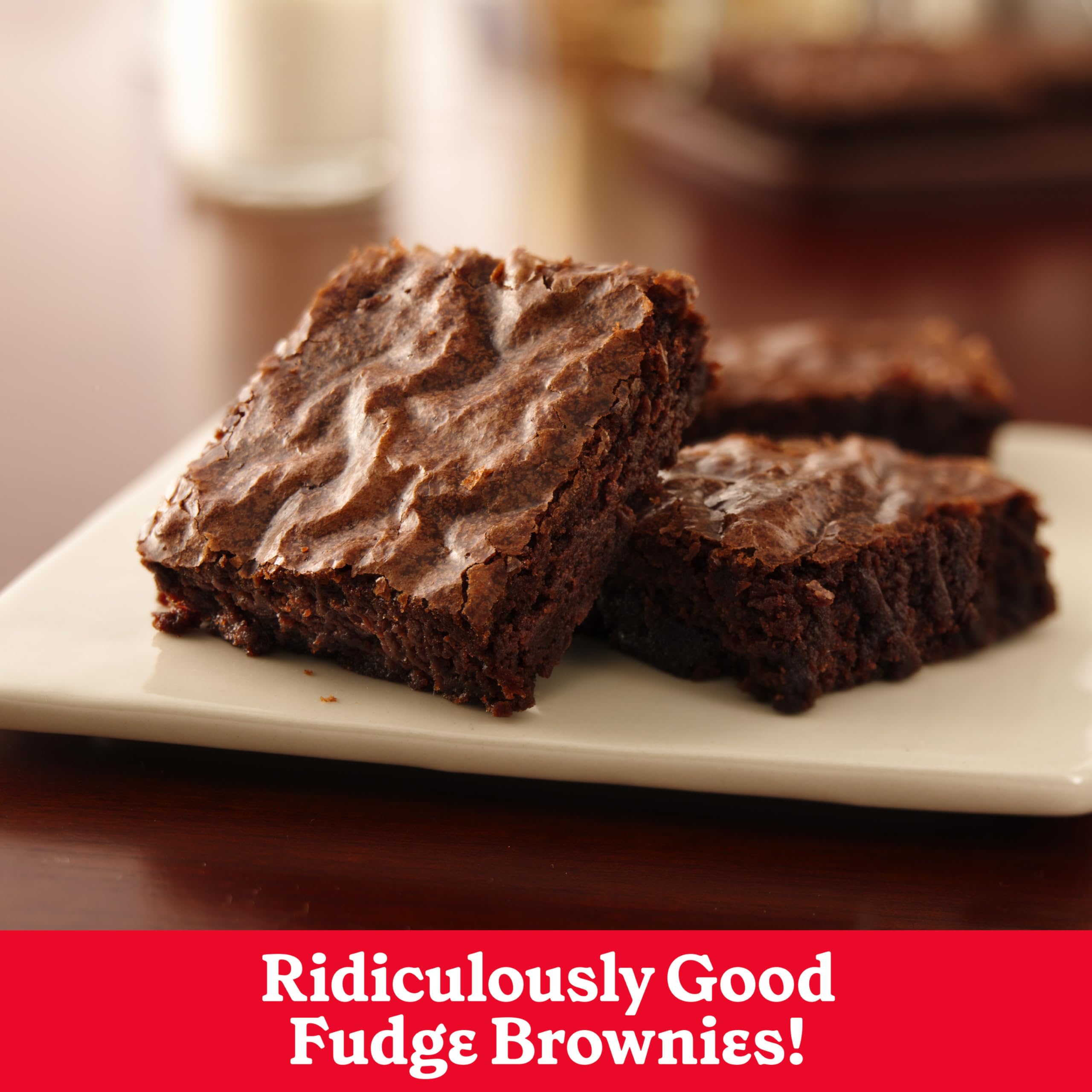 Betty Crocker box close-up showing ingredient callouts and easy-prep instruction benefit