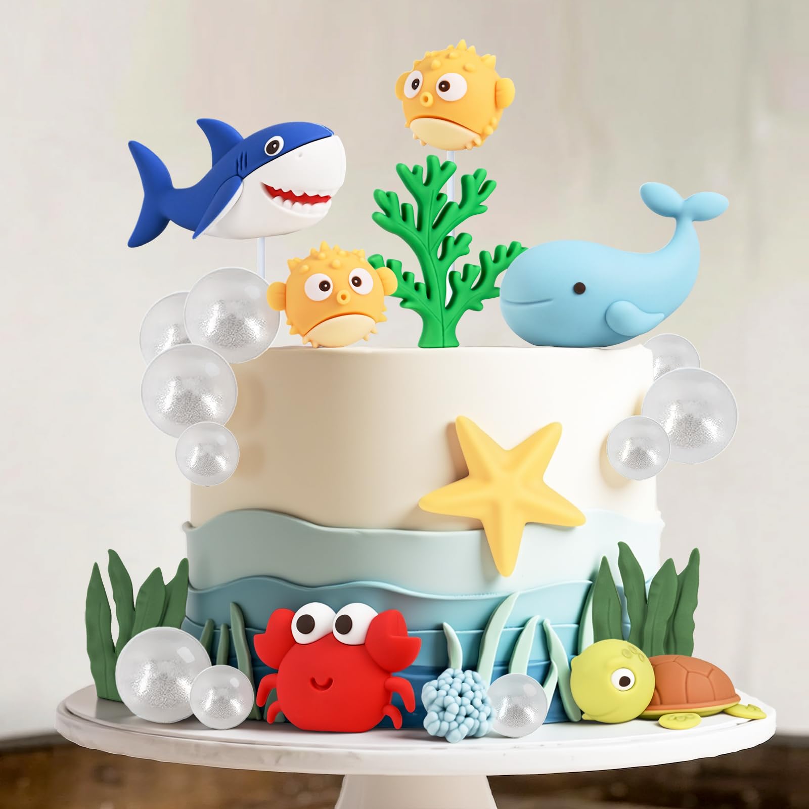 BHNKGZNA close-up of shark and whale toppers showcasing realistic paint and visual impact