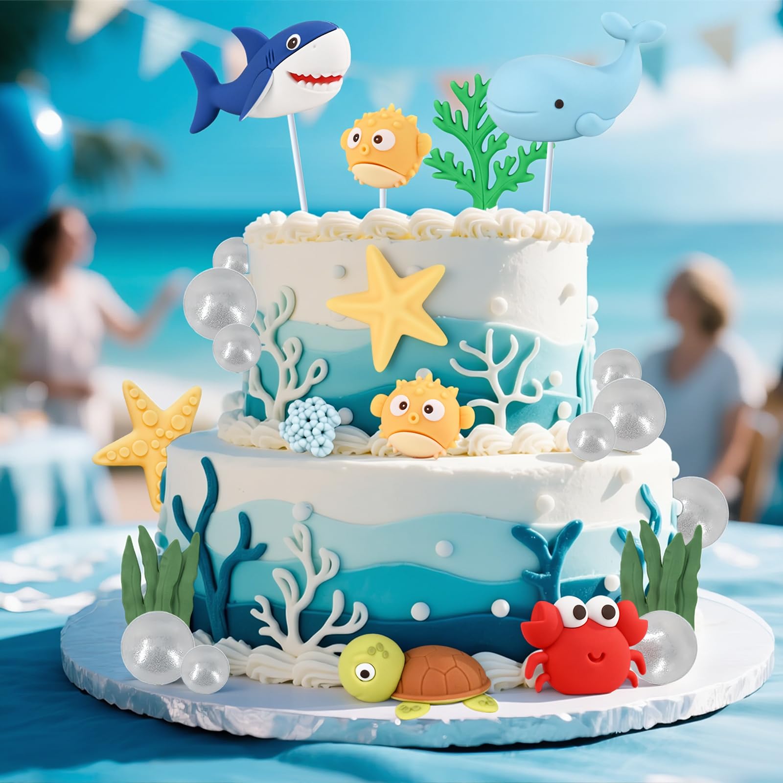 BHNKGZNA seaweed and pearls positioned on cake side to create layered ocean effect