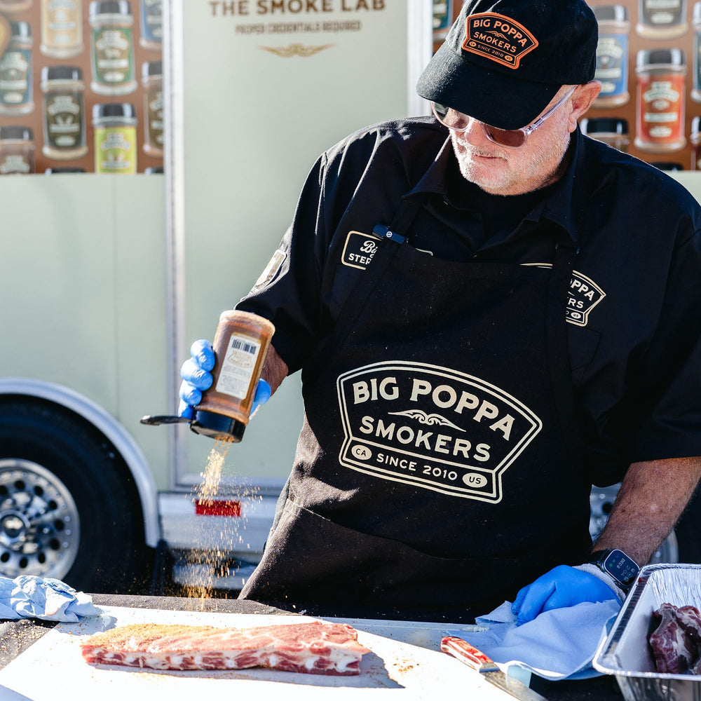 Big Poppa Smokers seasoning on pulled pork showcasing improved bark and flavor depth