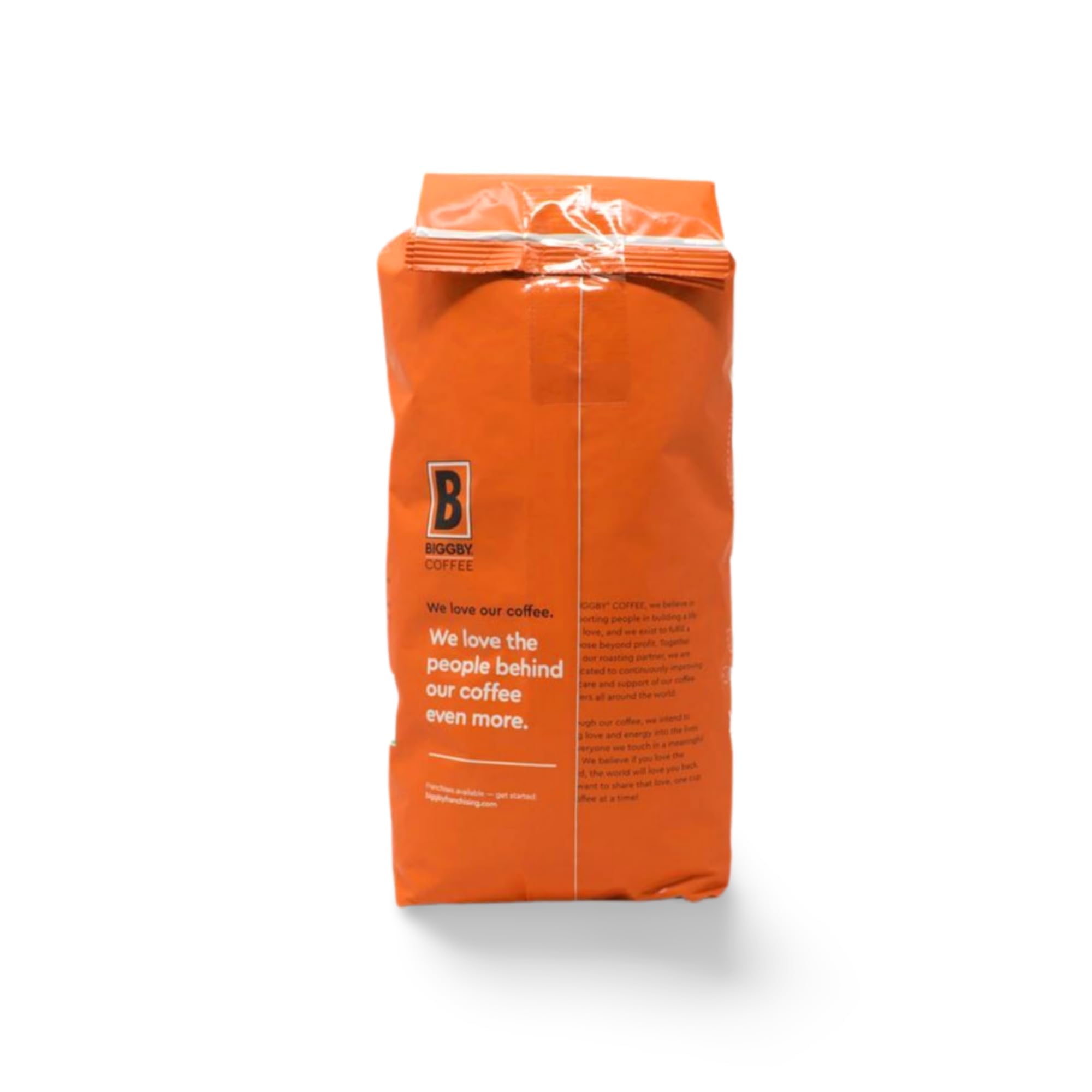 BIGGBY close-up of whole beans highlighting fresh roast aroma and texture