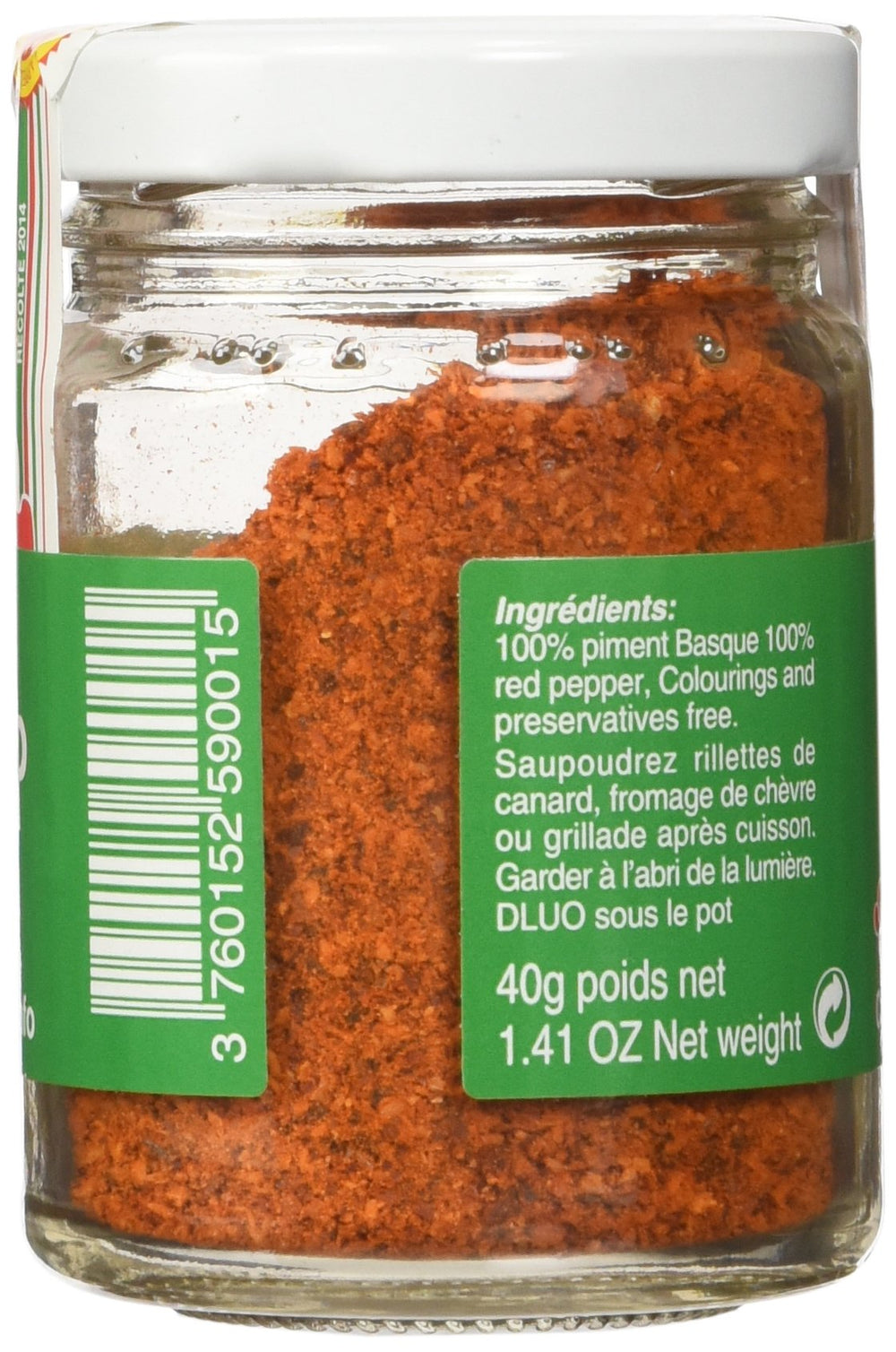 Biperduna sprinkled over tomato sauce, adds balanced heat and flavor